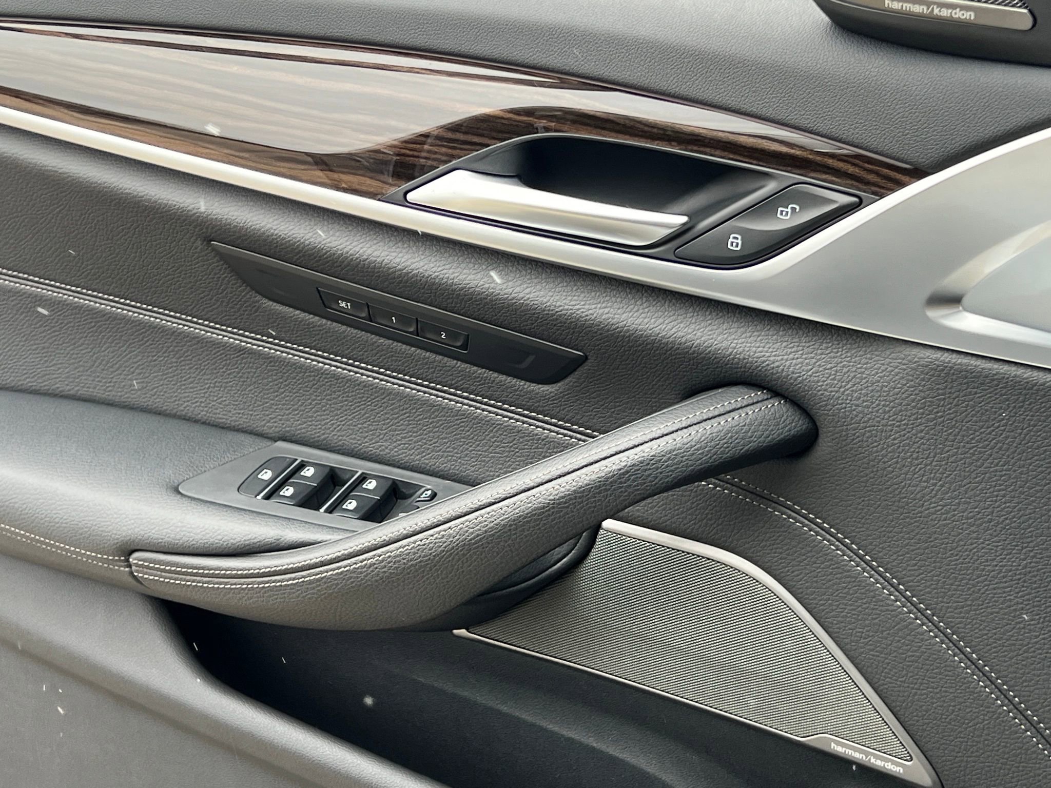 Used 2021 BMW 540i xDrive image 32