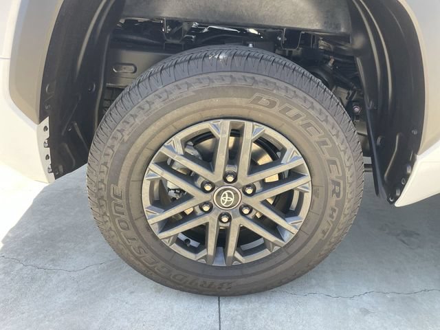 Used 2025 Toyota Tundra SR5 w/ SR5 Convenience Package RWD image 32