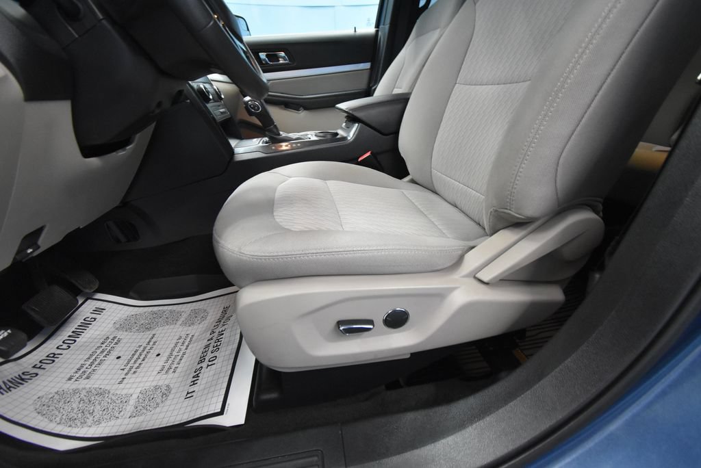 Used 2018 Ford Explorer FWD image 6