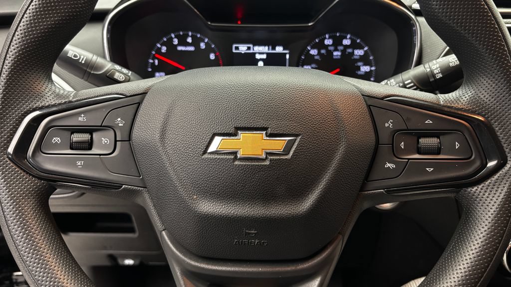 Used 2023 Chevrolet TrailBlazer LT AWD/4WD image 18