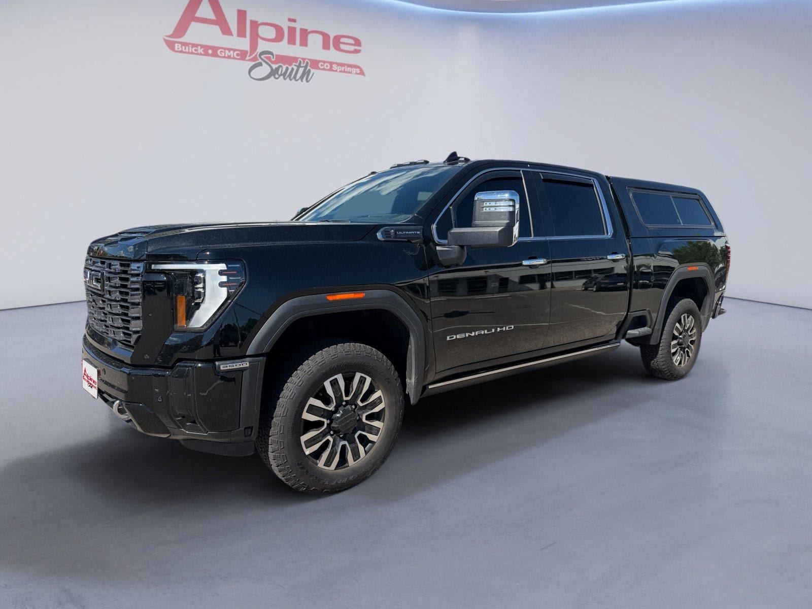 Used 2025 GMC Sierra 3500 Denali Ultimate AWD/4WD image 1