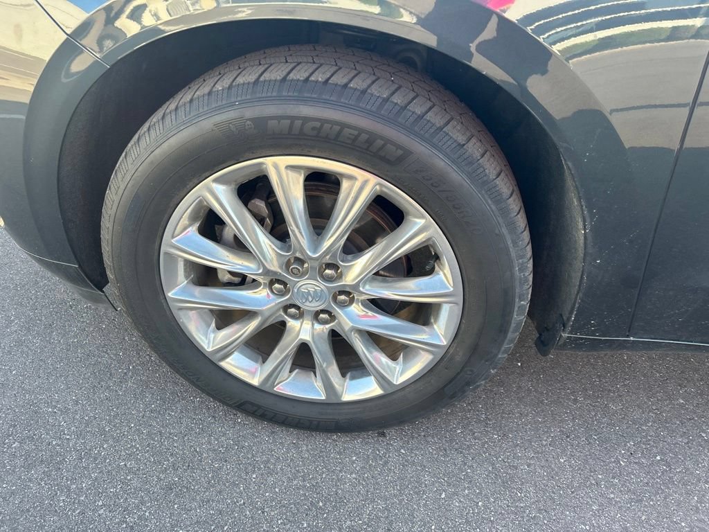 Used 2019 Buick Enclave Premium w/ Experience Buick Package AWD/4WD image 9