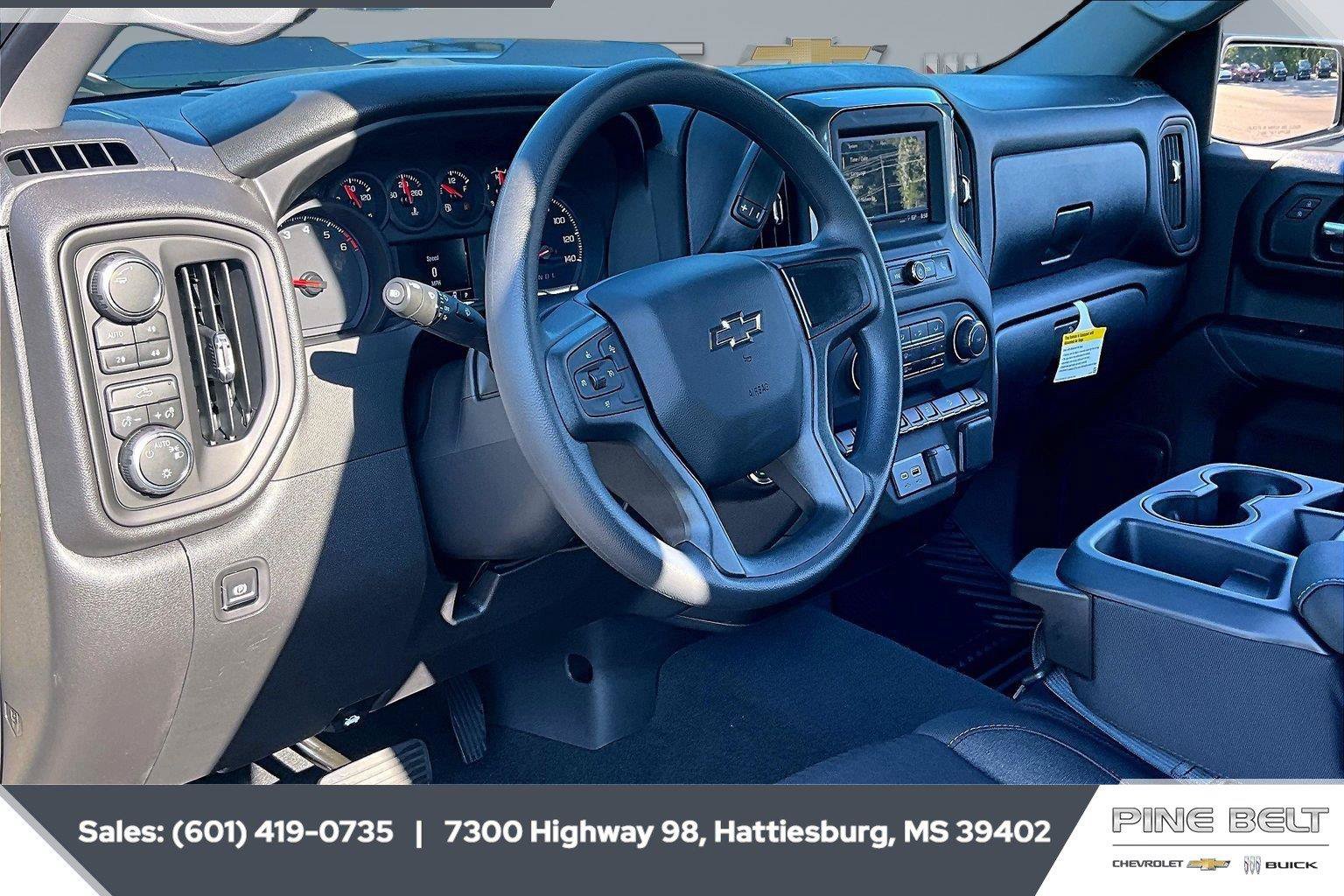 New 2026 Chevrolet Silverado 1500 Custom Trail Boss w/ LPO, Dark Essentials Package AWD/4WD image 13