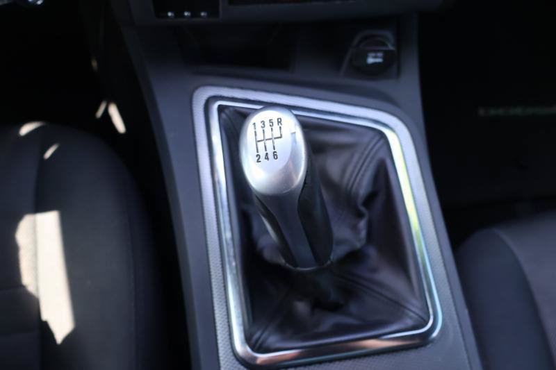 Used 2013 Dodge Challenger R/T RWD image 16