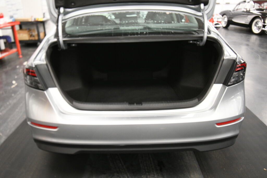 Used 2023 Honda Accord EX image 23