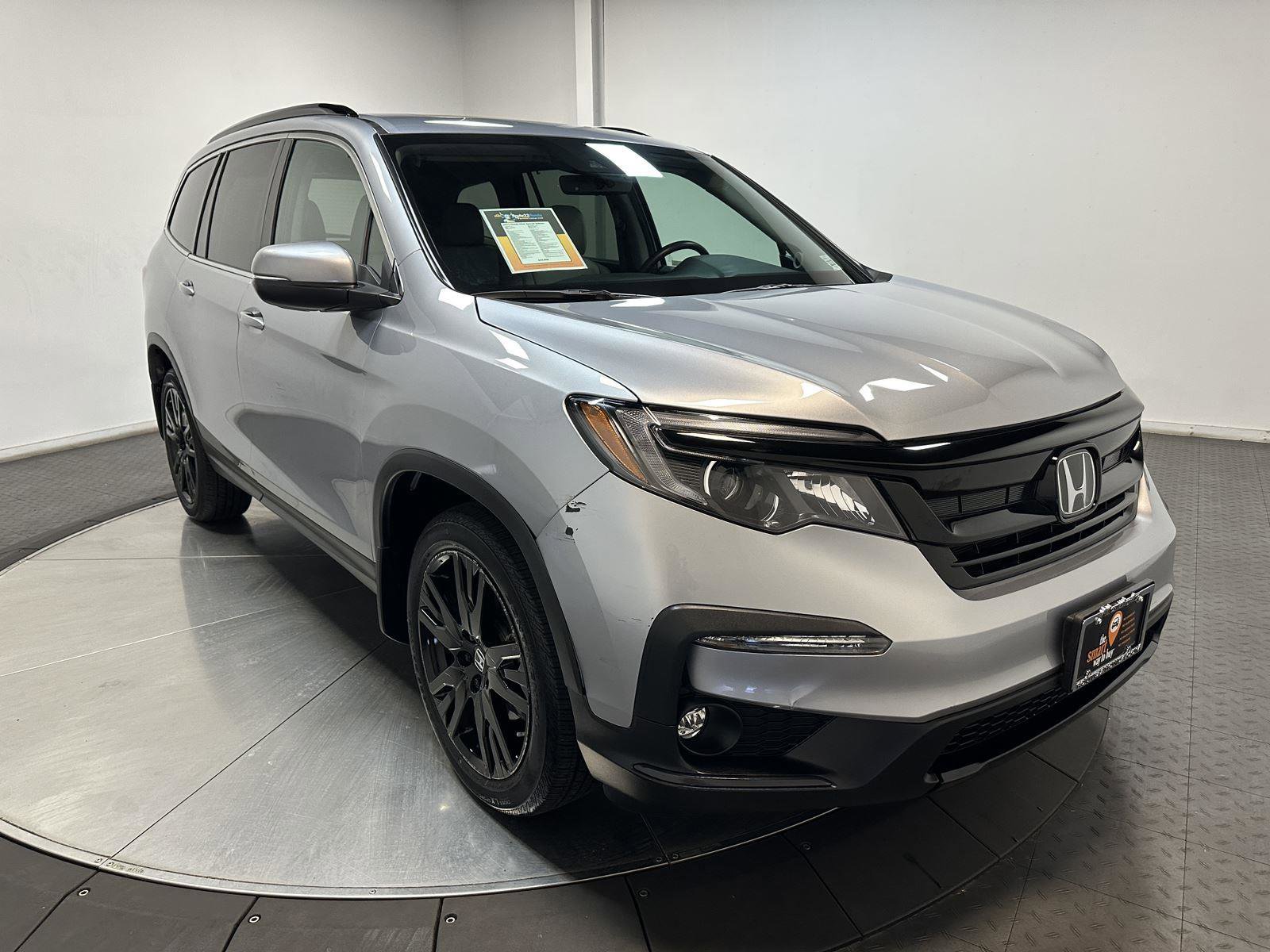 Certified 2022 Honda Pilot Special Edition image 2