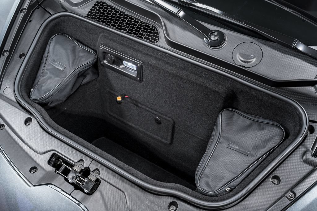 Used 2021 Lamborghini Huracan EVO RWD image 44