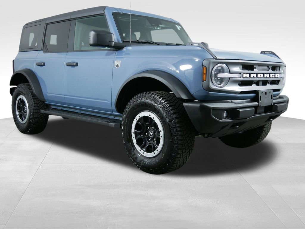 Used 2024 Ford Bronco Big Bend w/ Sasquatch Package AWD/4WD image 2