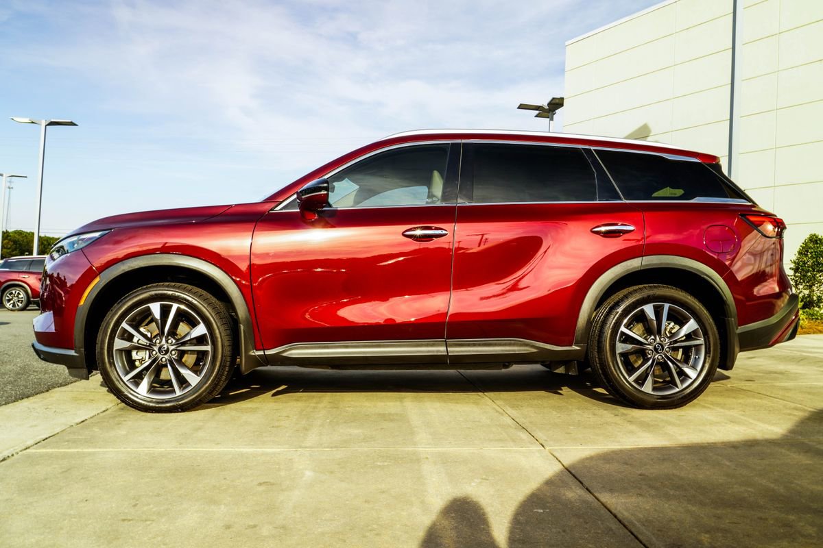 Used 2023 INFINITI QX60 Luxe w/ Vision Package image 7