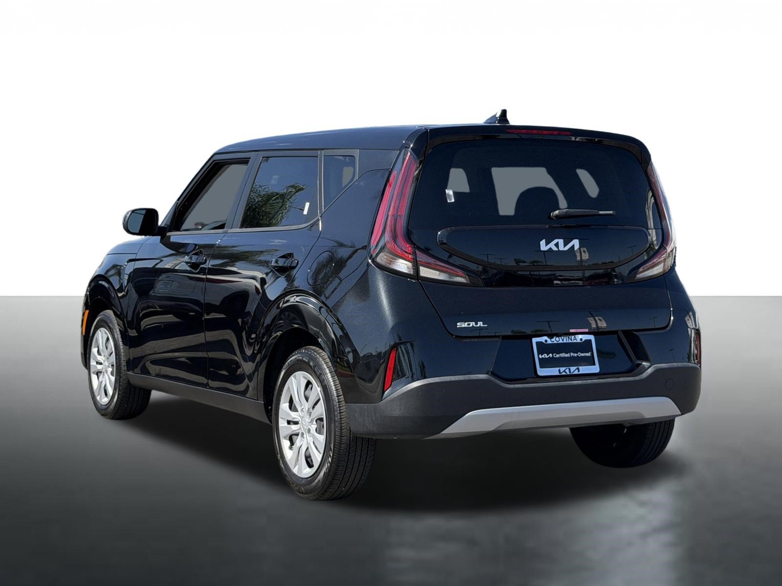 Certified 2025 Kia Soul LX FWD image 6