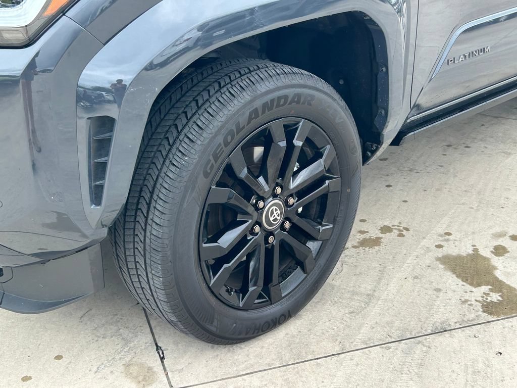 Certified 2025 Toyota 4Runner Platinum AWD/4WD image 9
