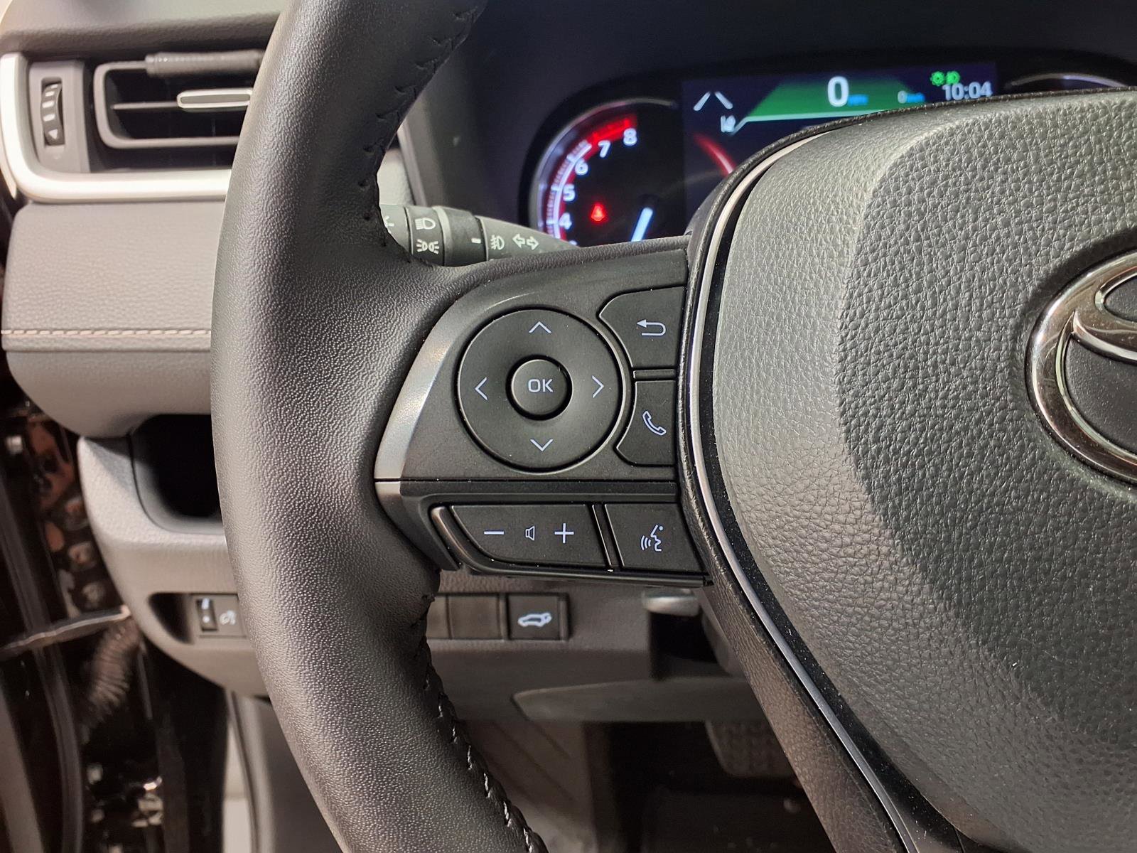 Used 2025 Toyota RAV4 XLE Premium FWD image 19