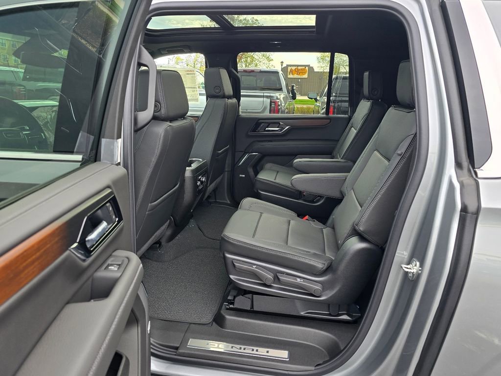 New 2026 GMC Yukon XL Denali AWD/4WD image 26