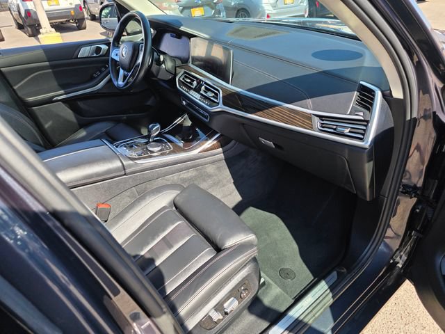 Used 2021 BMW X7 xDrive40i w/ Premium Package AWD/4WD image 9