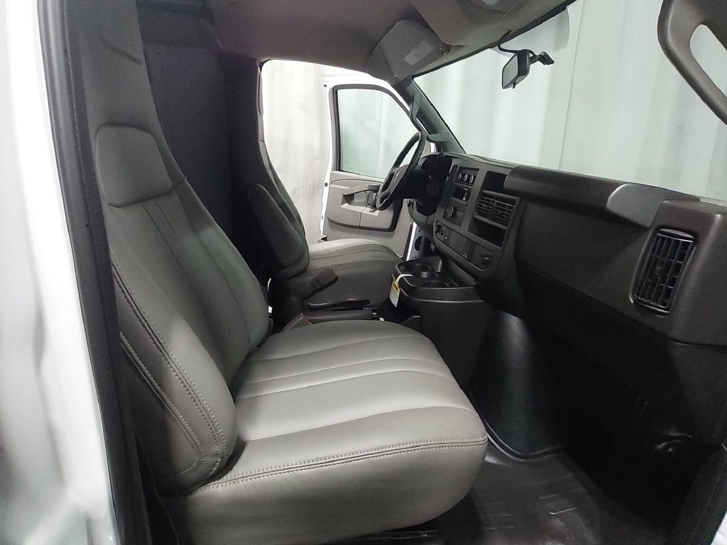 New 2026 GMC Savana 2500 w/ Driver Convenience Package RWD image 10