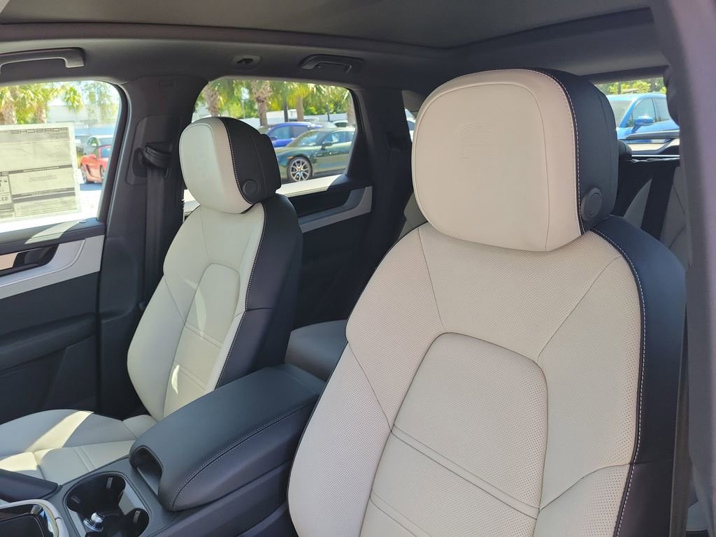 New 2026 Porsche Cayenne image 6