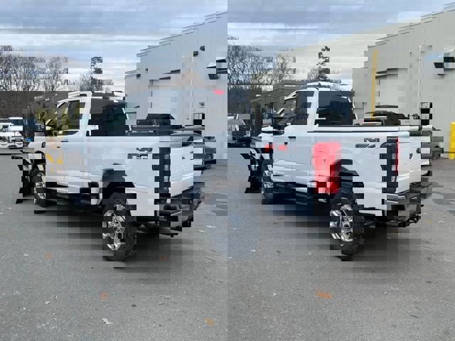 New 2026 Ford F350 XLT w/ FX4 Off-Road Package AWD/4WD image 18