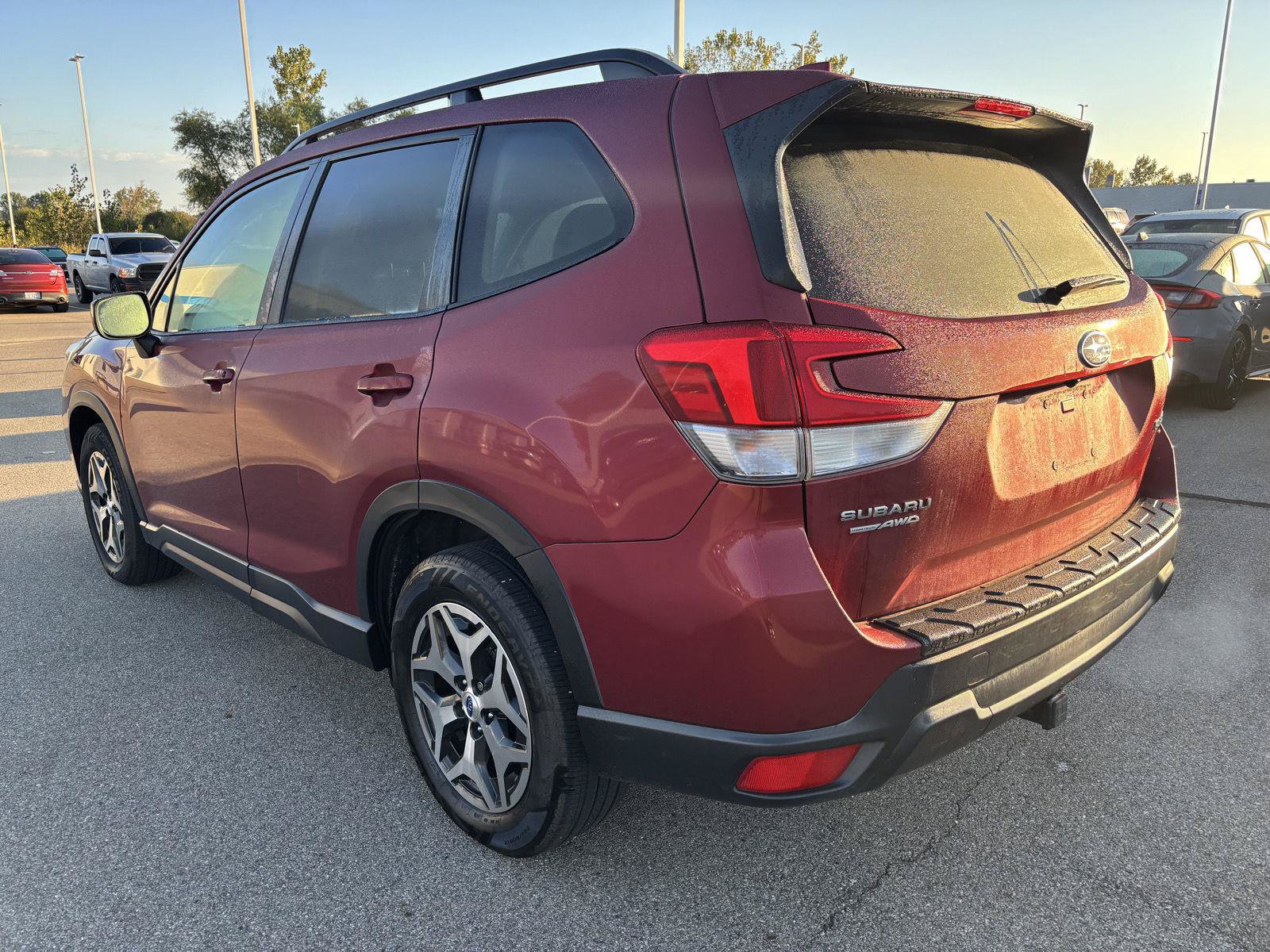 Used 2020 Subaru Forester Premium AWD/4WD image 3