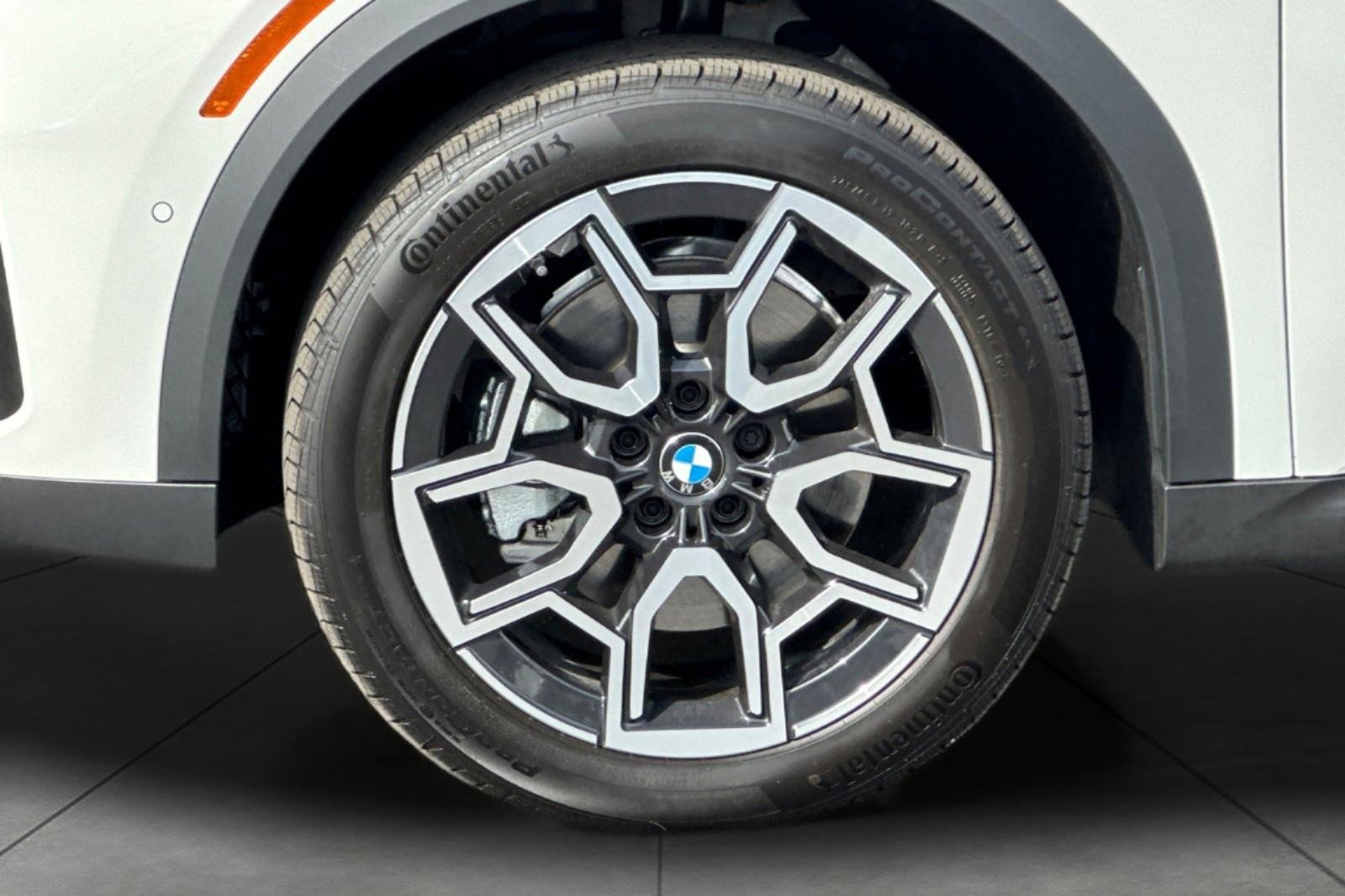New 2026 BMW X2 xDrive28i w/ Technology Package AWD/4WD image 26