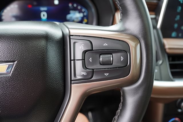 Used 2023 Chevrolet Suburban High Country AWD/4WD image 38