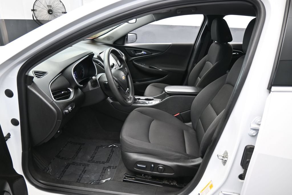 Used 2024 Chevrolet Malibu LT FWD image 10