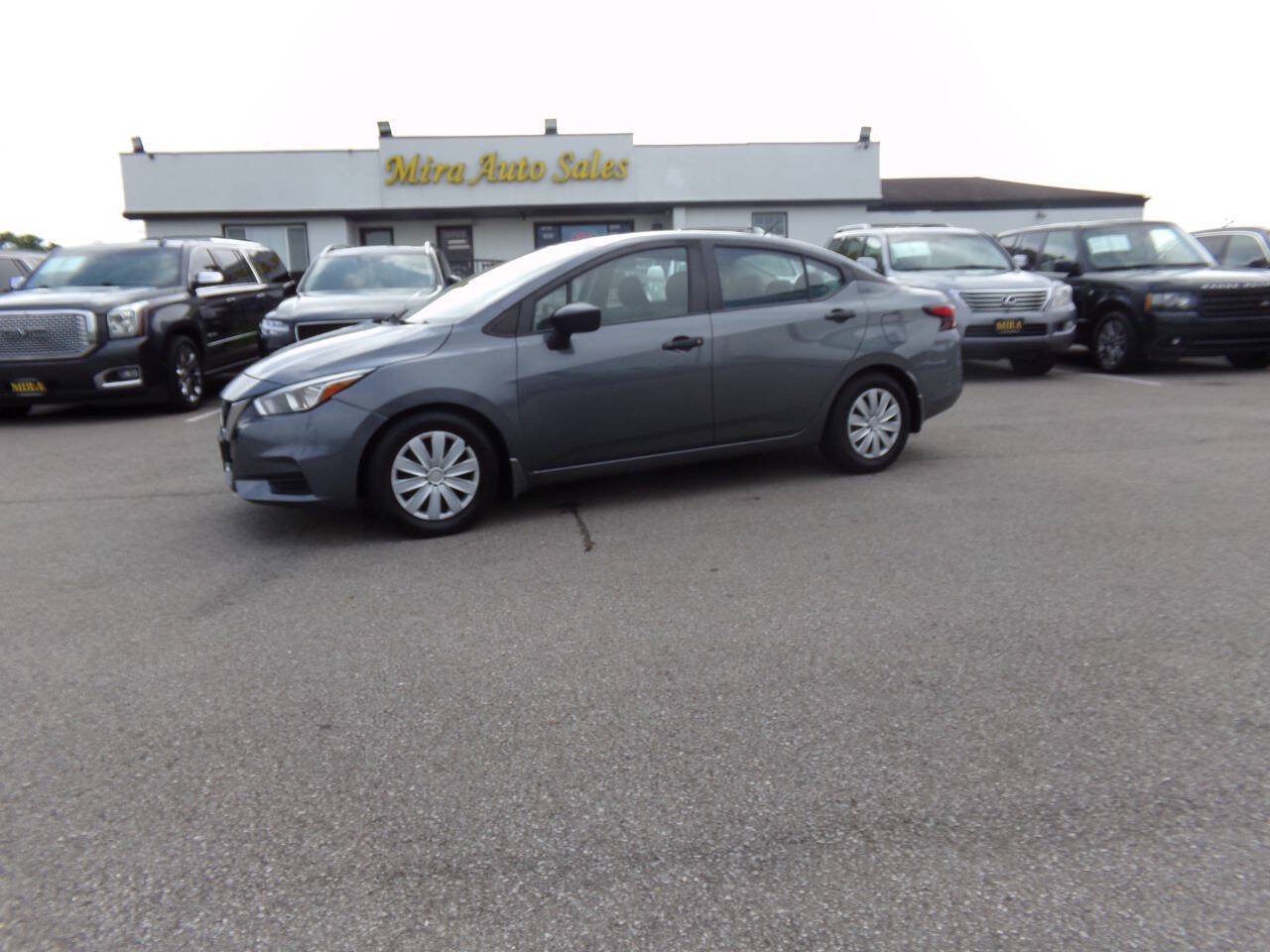 Used 2020 Nissan Versa S FWD image 43