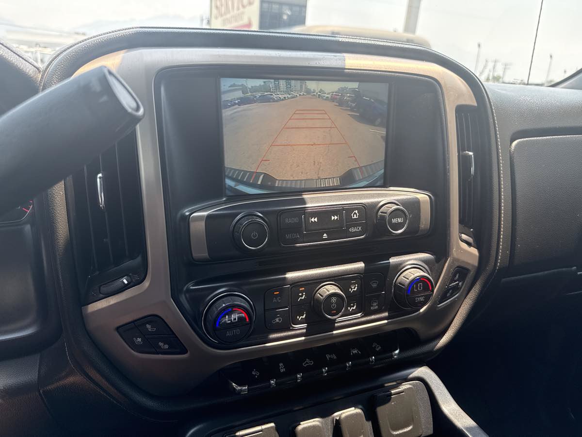 Used 2016 GMC Sierra 1500 Denali w/ Enhanced Driver Alert Package AWD/4WD image 27