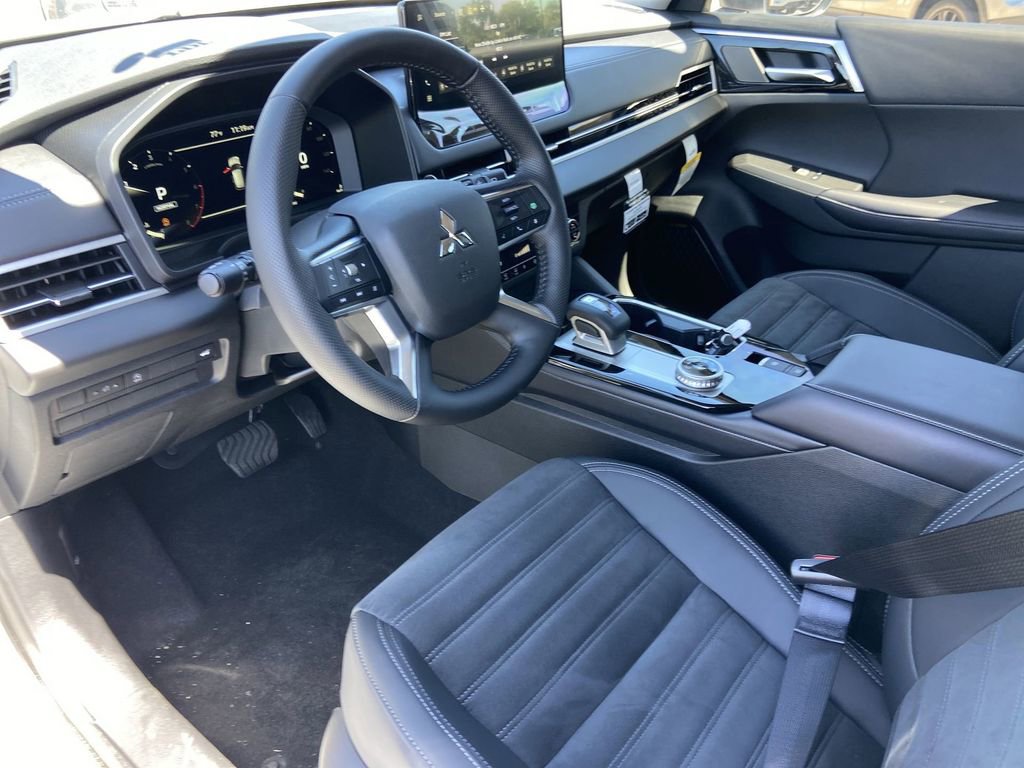 New 2026 Mitsubishi Outlander SE AWD/4WD image 14