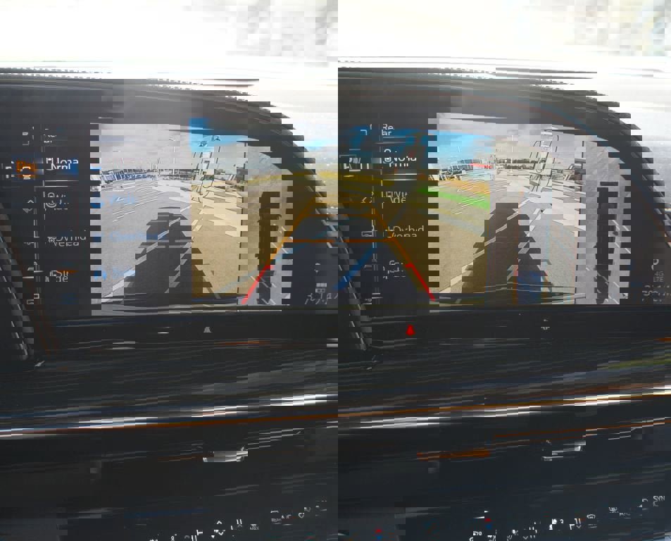 Used 2024 Cadillac Escalade Sport w/ Touring Package image 9