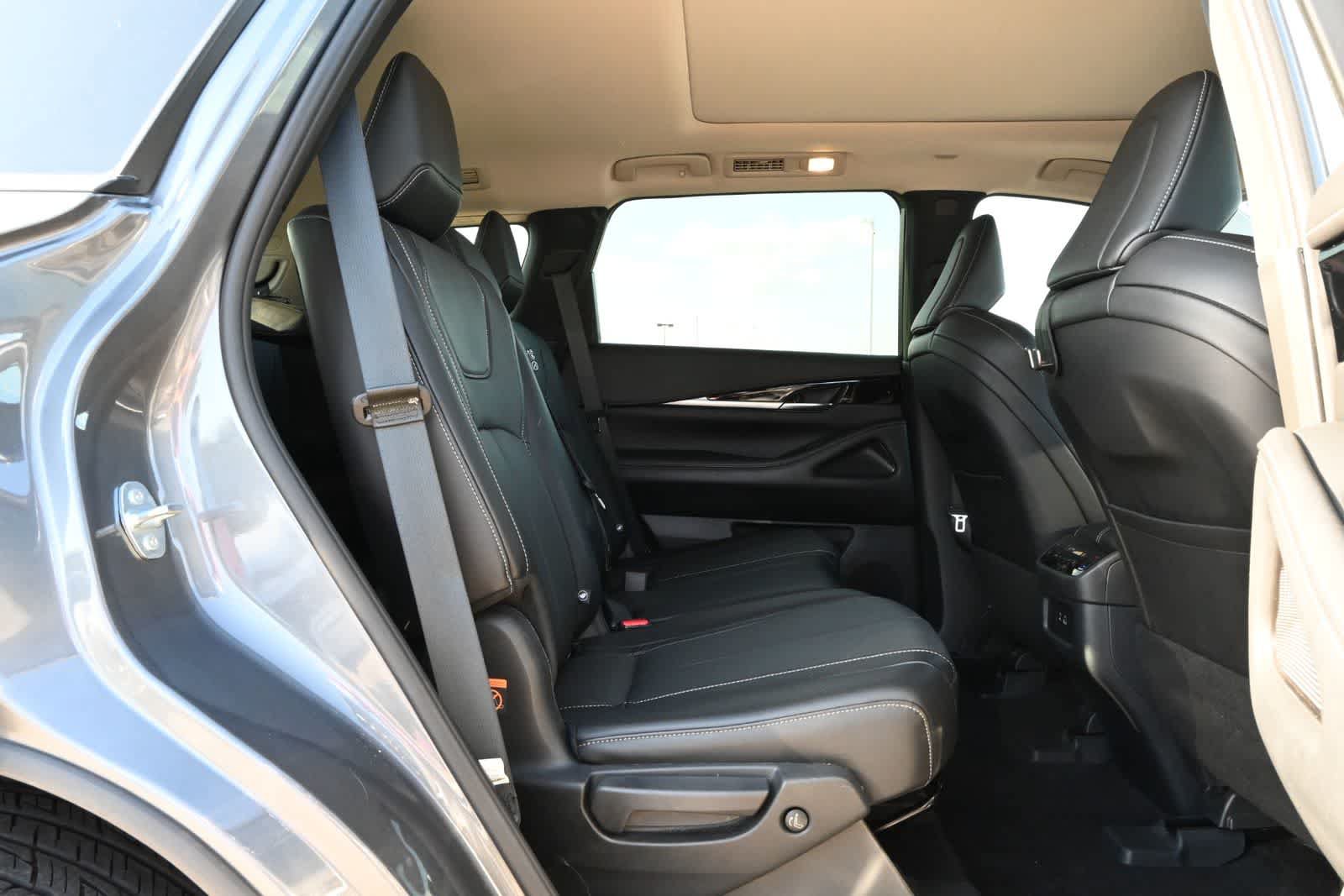 Certified 2025 INFINITI QX60 Pure FWD image 21