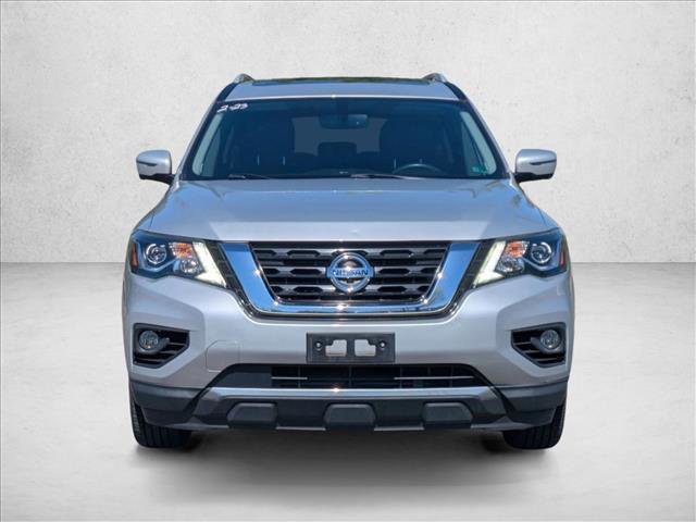Used 2019 Nissan Pathfinder Platinum w/ Cargo Package image 2