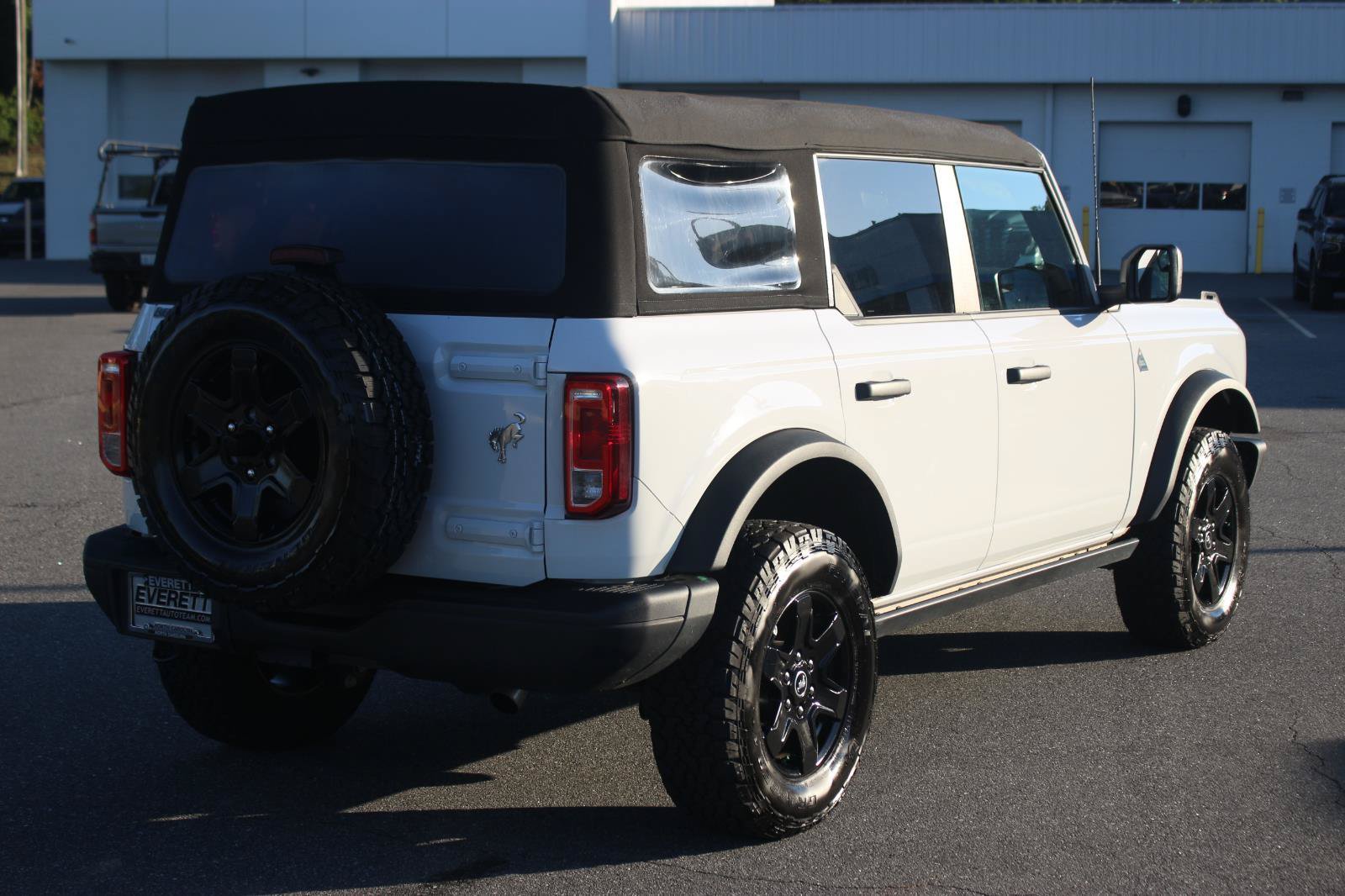 Used 2024 Ford Bronco Black Diamond AWD/4WD image 7