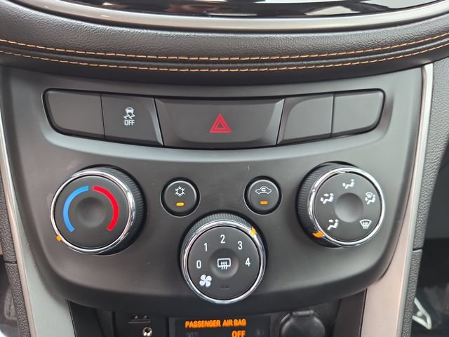 Used 2020 Chevrolet Trax LS w/ LPO, Protection Package AWD/4WD image 22