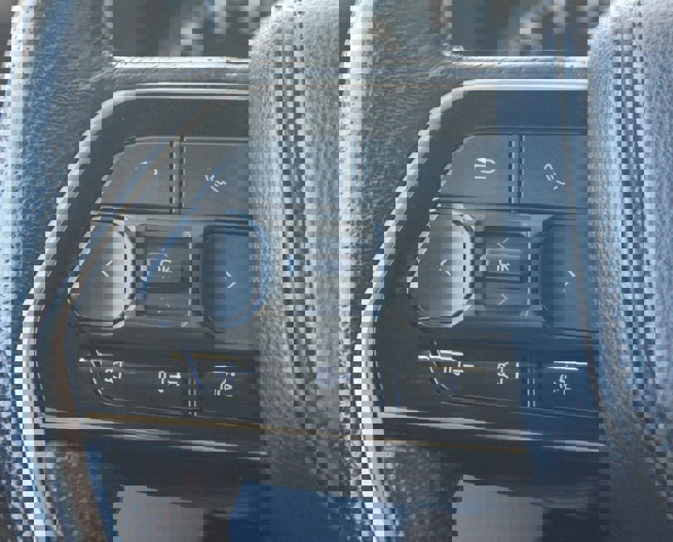 Used 2022 Toyota Tundra SR5 w/ TRD Off-Road Package image 8