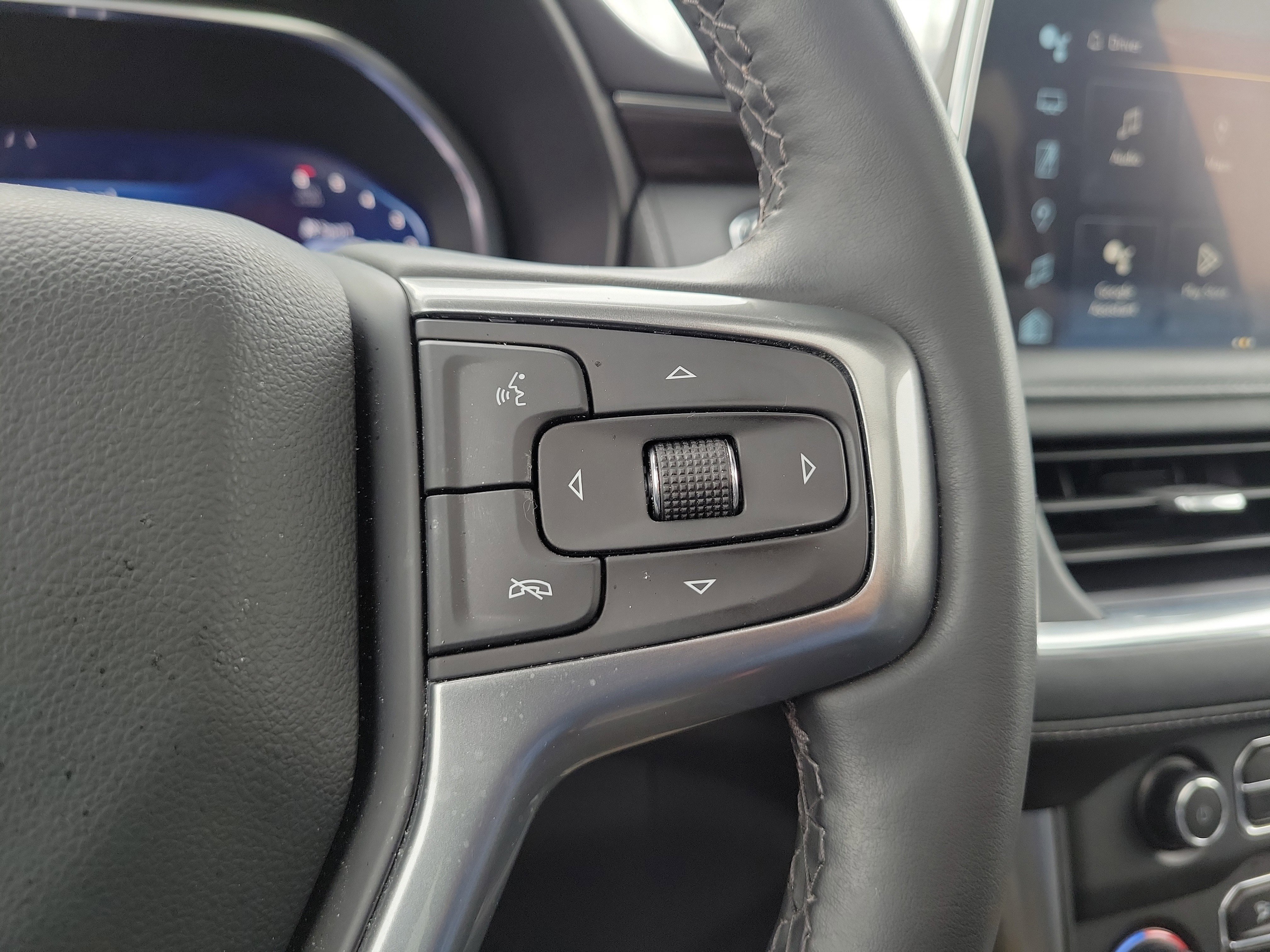 Used 2024 Chevrolet Tahoe Z71 w/ Z71 Off-Road Package image 27