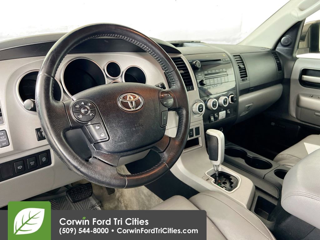 Used 2008 Toyota Sequoia Limited image 3