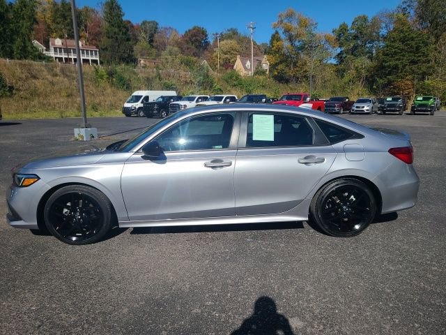 Used 2023 Honda Civic Sport image 2