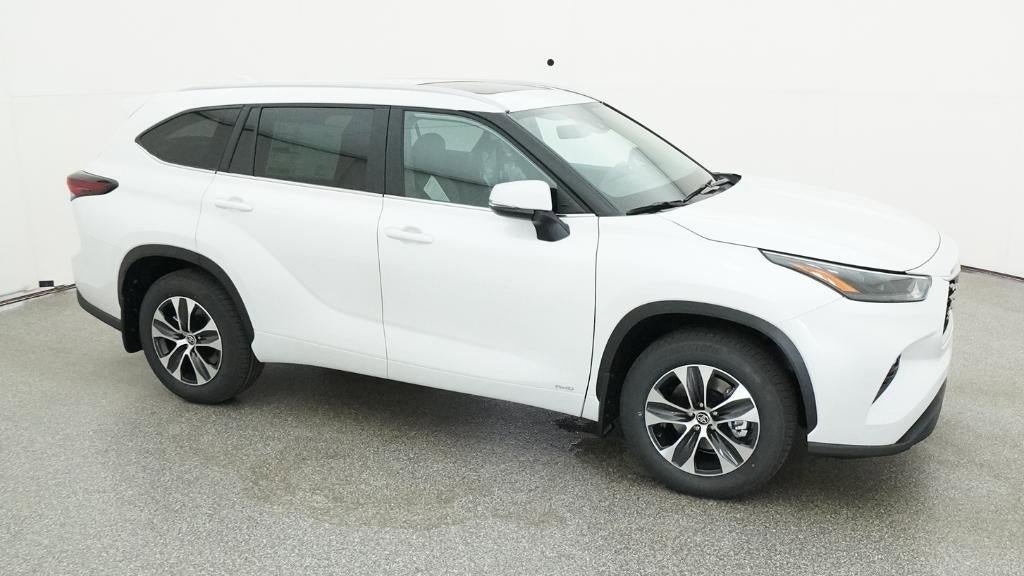 New 2026 Toyota Highlander XLE AWD/4WD image 12