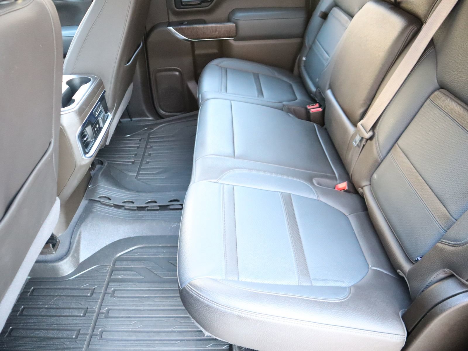 Used 2023 GMC Sierra 2500 Denali image 48