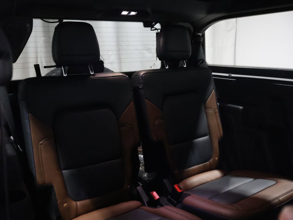 Used 2023 Ford Bronco Outer Banks image 17