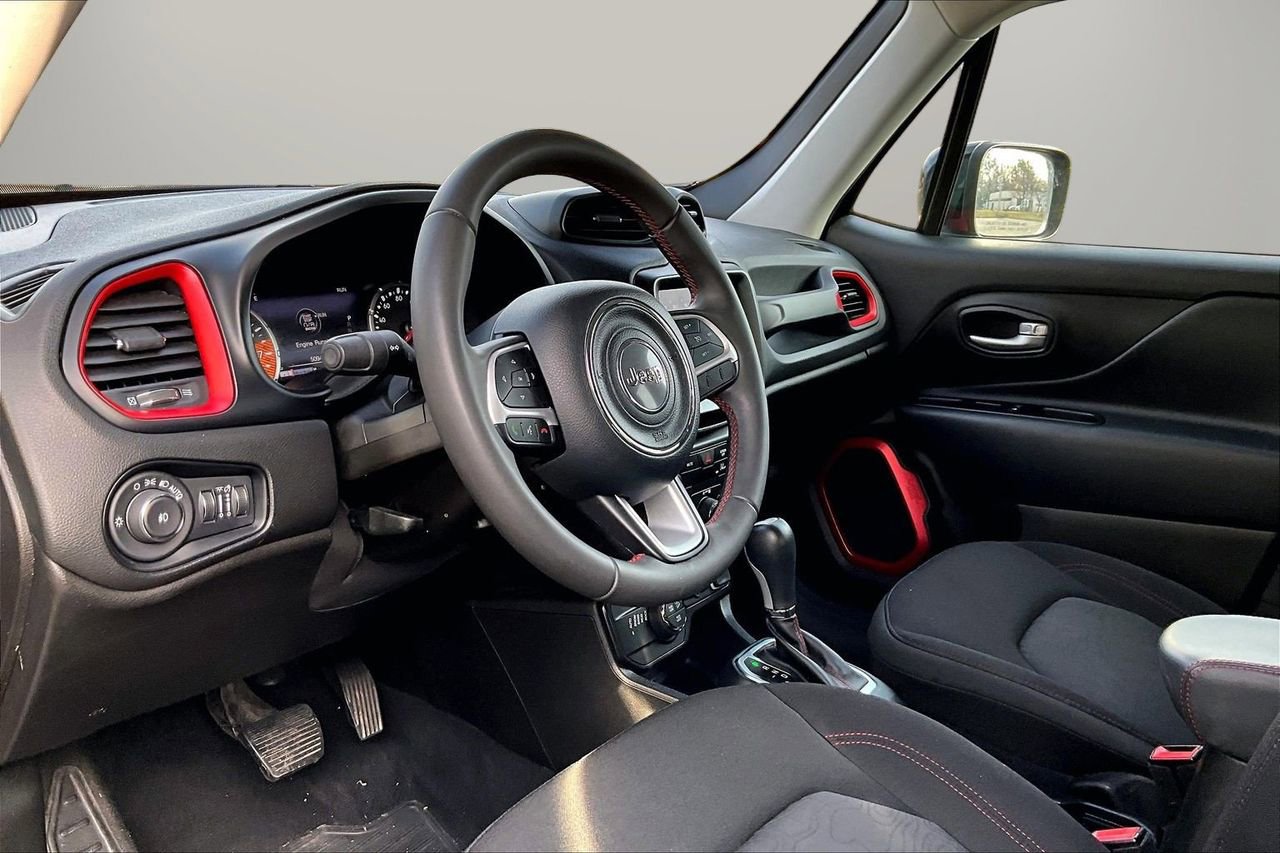 Certified 2023 Jeep Renegade Trailhawk image 19