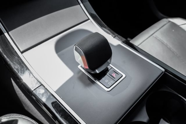 New 2026 Land Rover Range Rover Velar S AWD/4WD image 32