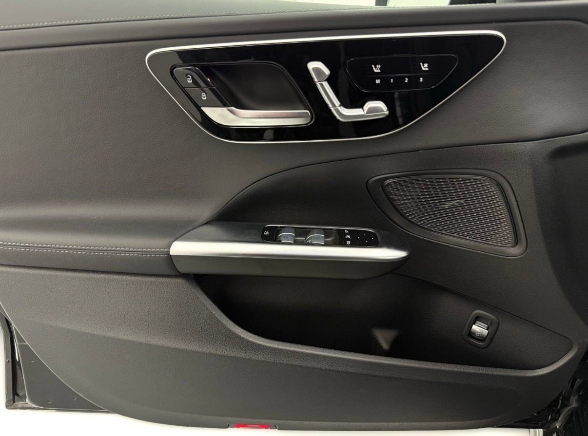 New 2026 Mercedes-Benz C 300 Sedan image 11