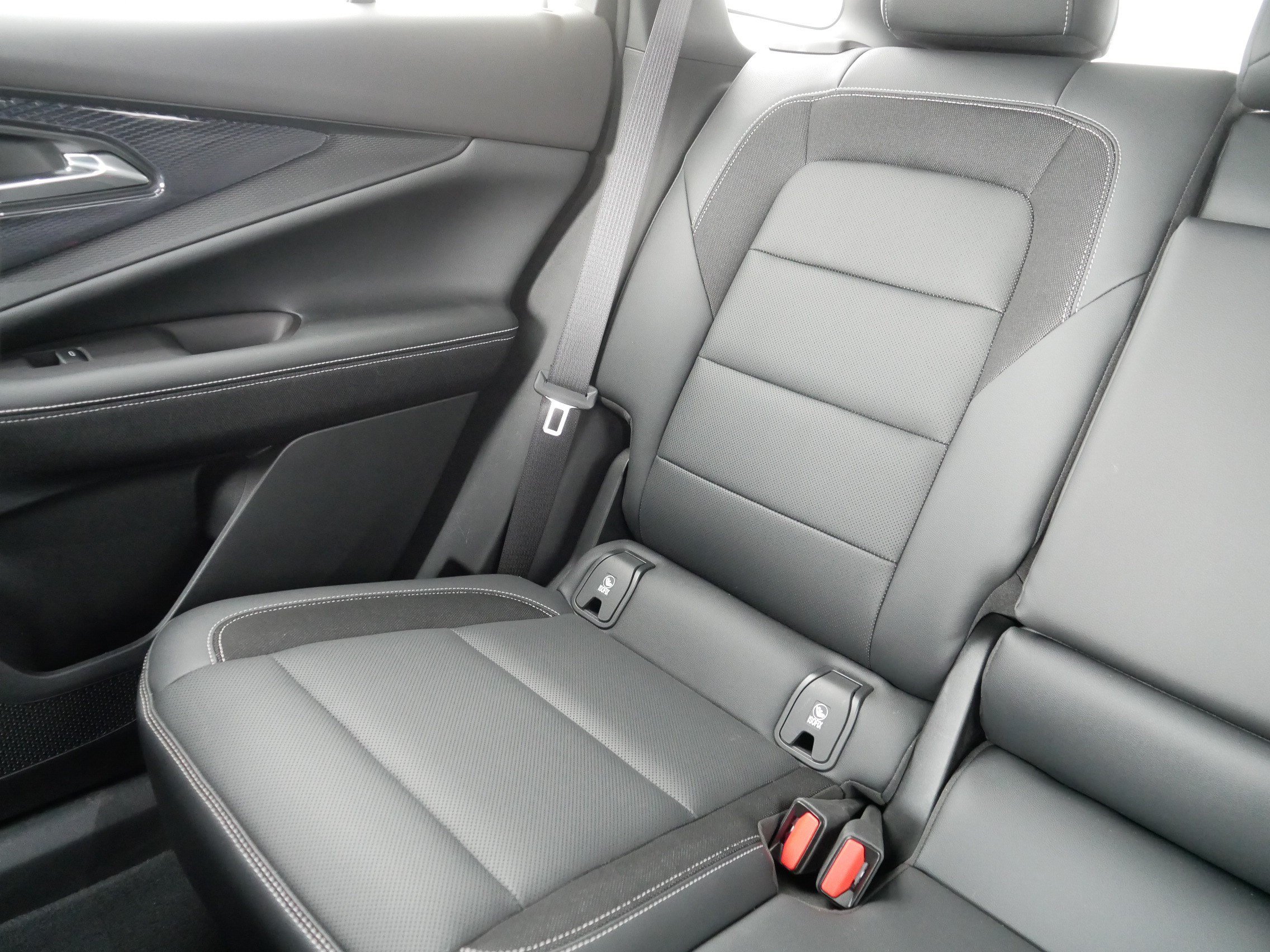 Used 2024 Chevrolet Blazer EV LT AWD/4WD image 12