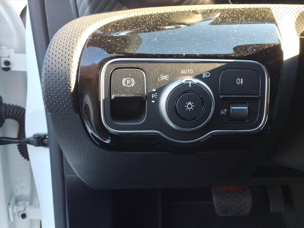 New 2025 Mercedes-Benz CLA 250 4MATIC image 17