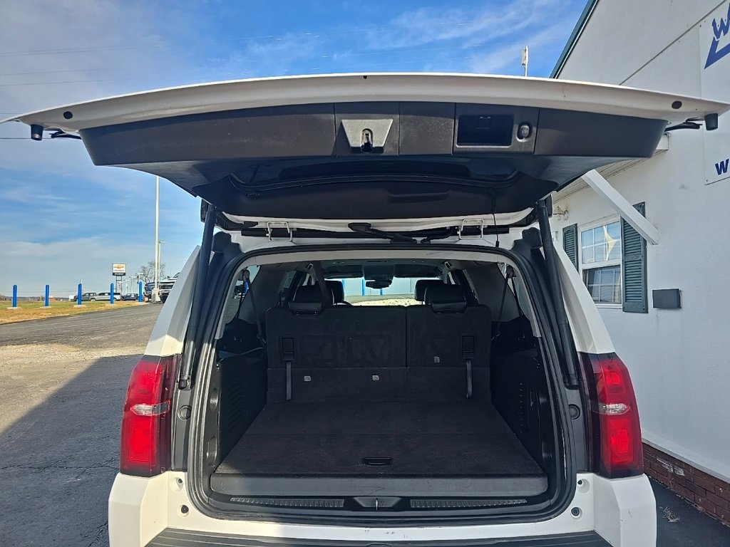 Used 2019 Chevrolet Suburban LT image 18