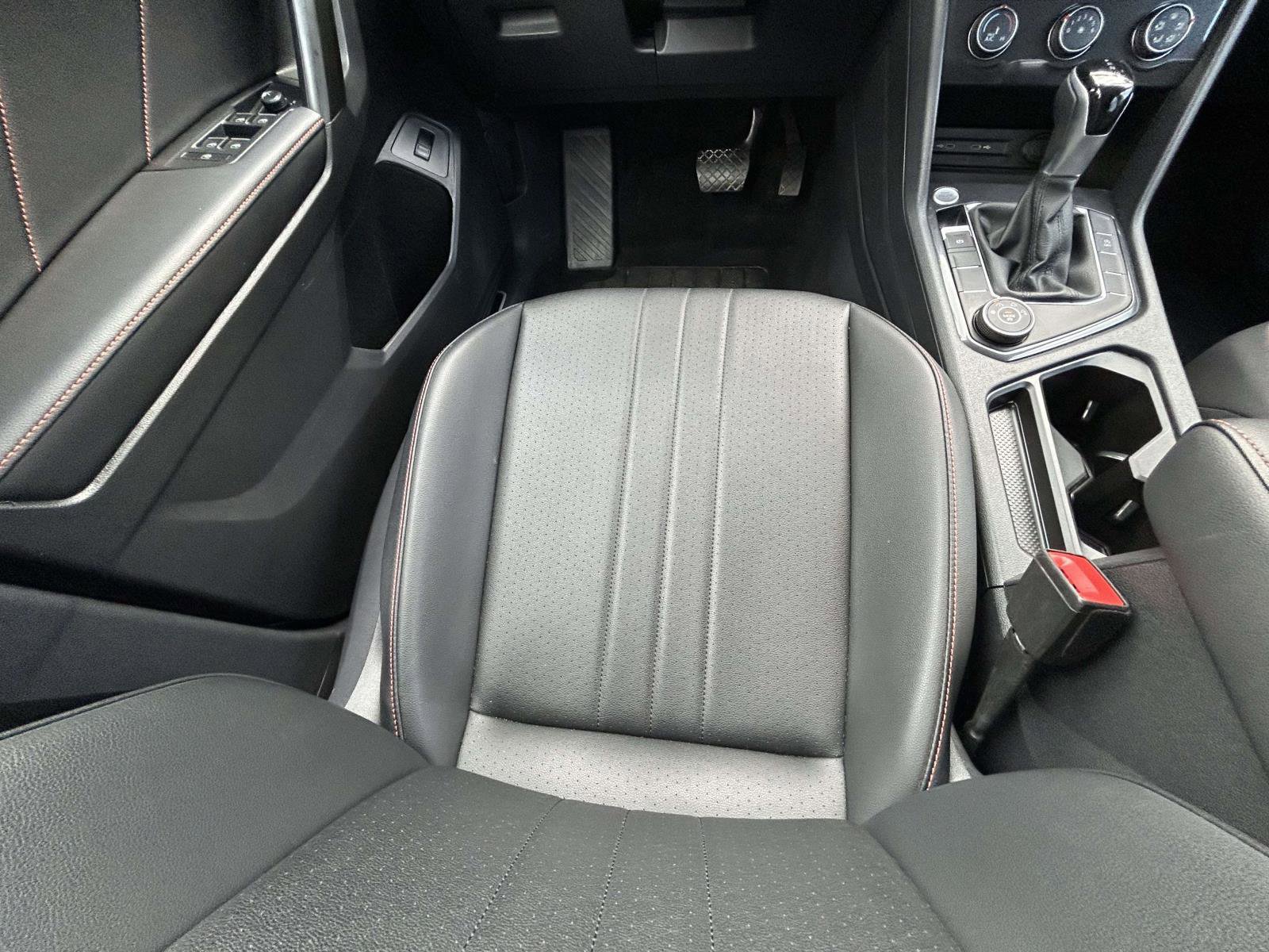 Used 2024 Volkswagen Tiguan Wolfsburg Edition image 13