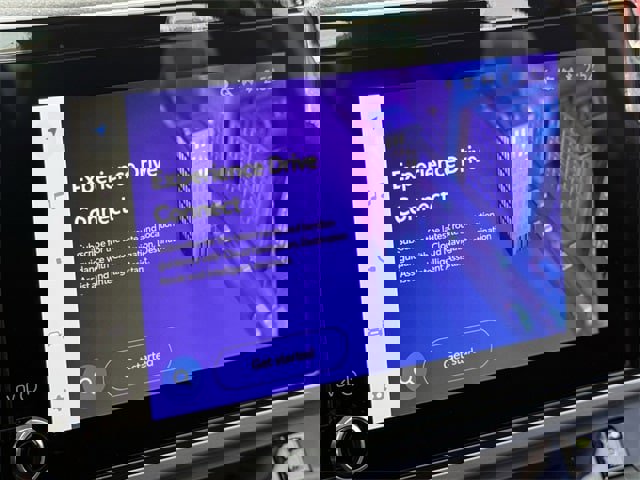 Used 2025 Toyota Camry LE image 19