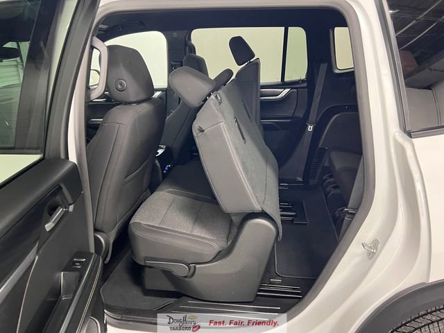 Used 2025 GMC Acadia Elevation image 35