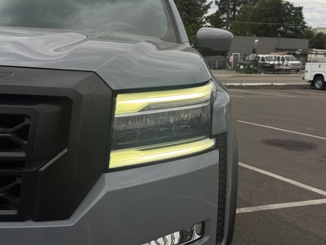 Used 2022 Nissan Frontier PRO-4X w/ Pro-4X Premium Package AWD/4WD image 7
